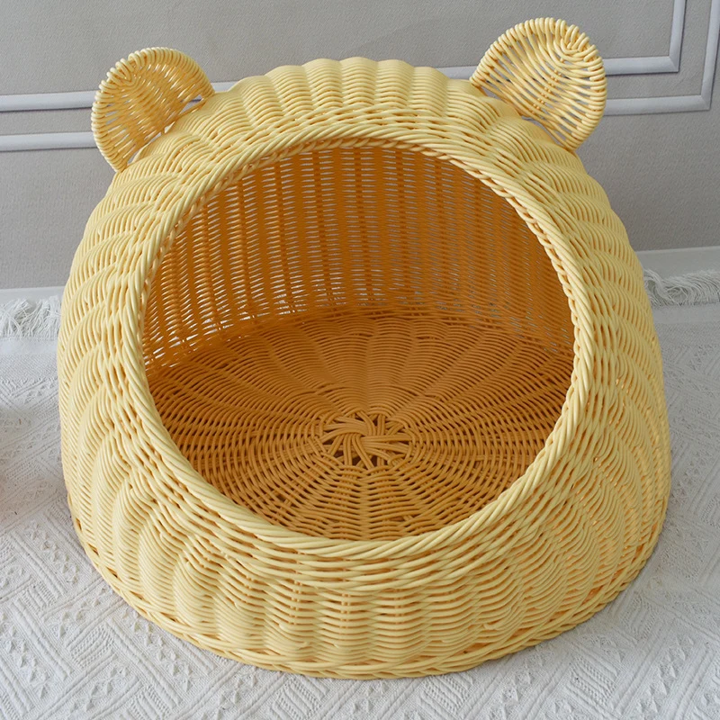 Playful Bear-Shaped Woven Pet Bed Stornfield