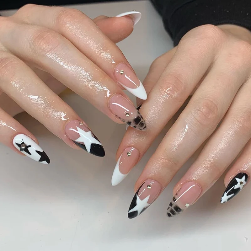 Star-Decorated Stiletto Nail Art Extensions Stornfield