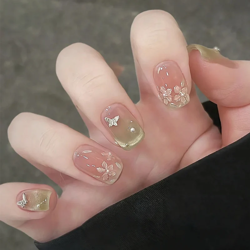 Floral Butterfly Press-On Nagelkunst Karnz