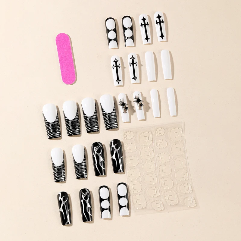 Gothic Chic Nail Art Set Stornfield