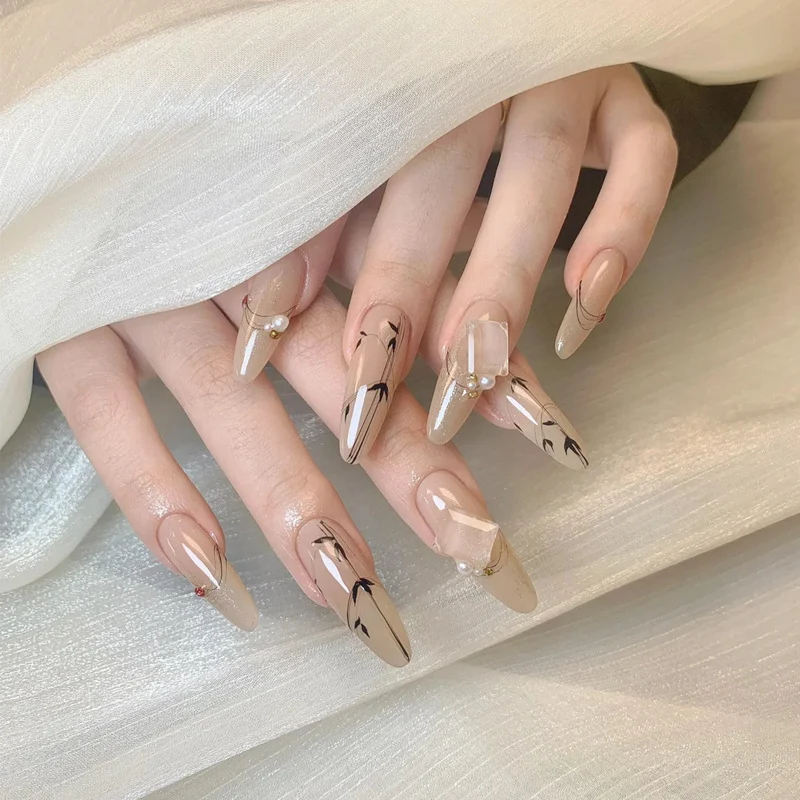 Stylische Press-On-Nageltips mit Leopardendesign Karnz