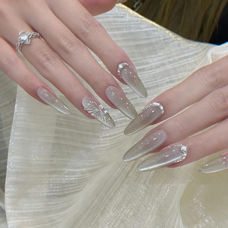 Stylische Press-On-Nageltips mit Leopardendesign Karnz
