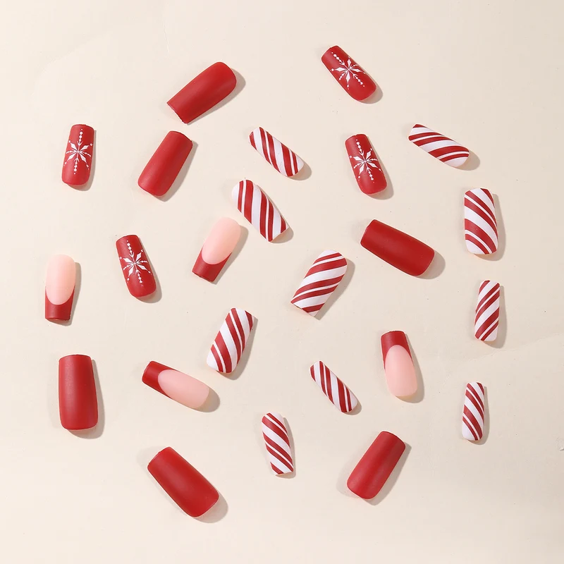 Festive Winter-Themed Nail Art Extensions Stornfield