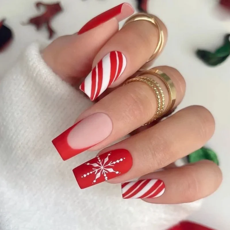 Festive Winter-Themed Nail Art Extensions Stornfield