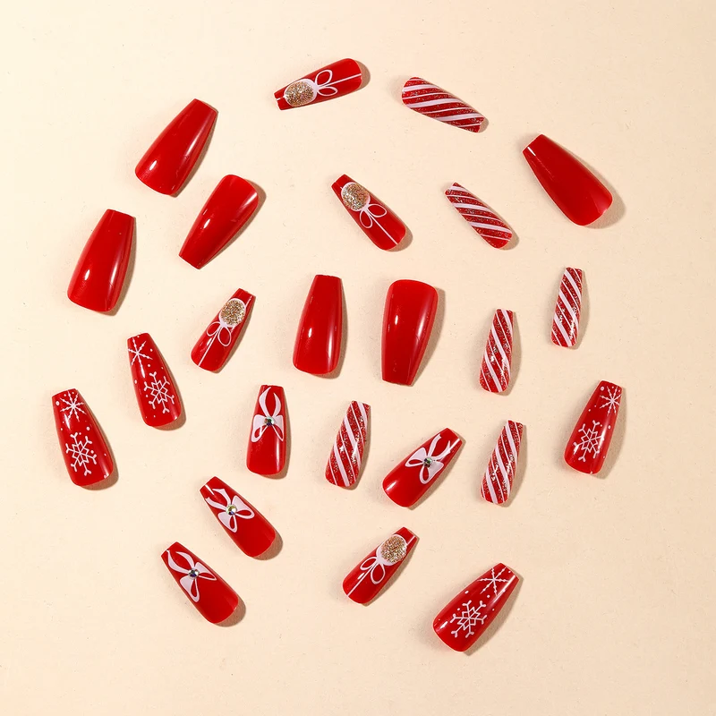 Festive Holiday-Themed Nail Art Set Stornfield