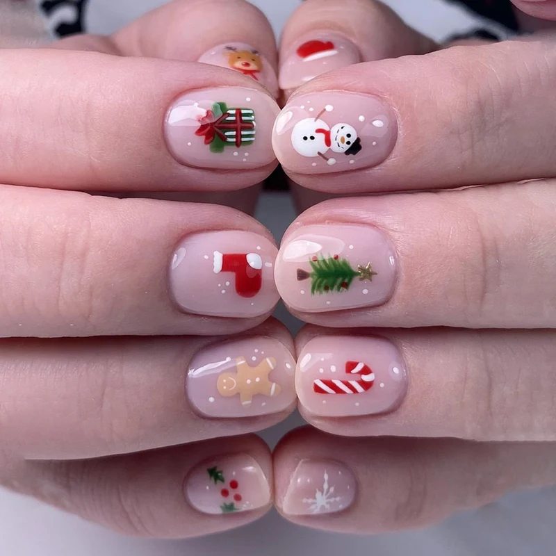 Festive Holiday-Themed Nail Art Extensions Stornfield 1789713259