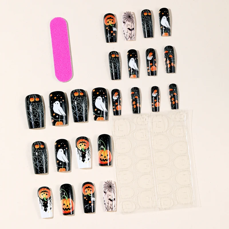 Festive Halloween-Themed Nail Art Stornfield