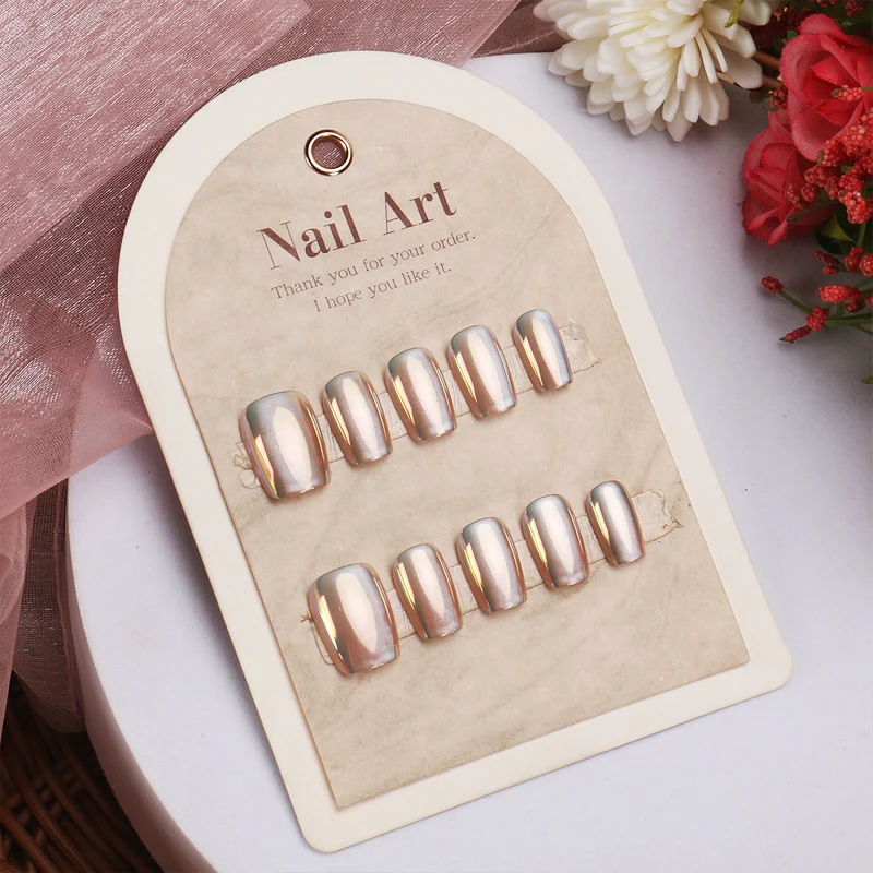 Premium Glänzendes Press-On Nagelset Karnz