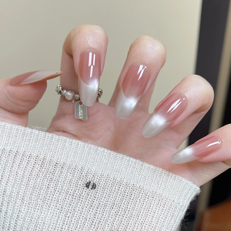 Premium Künstlerische Lange Stiletto-Nagelspitzen mit Aufwändigen Verzierungen Karnz