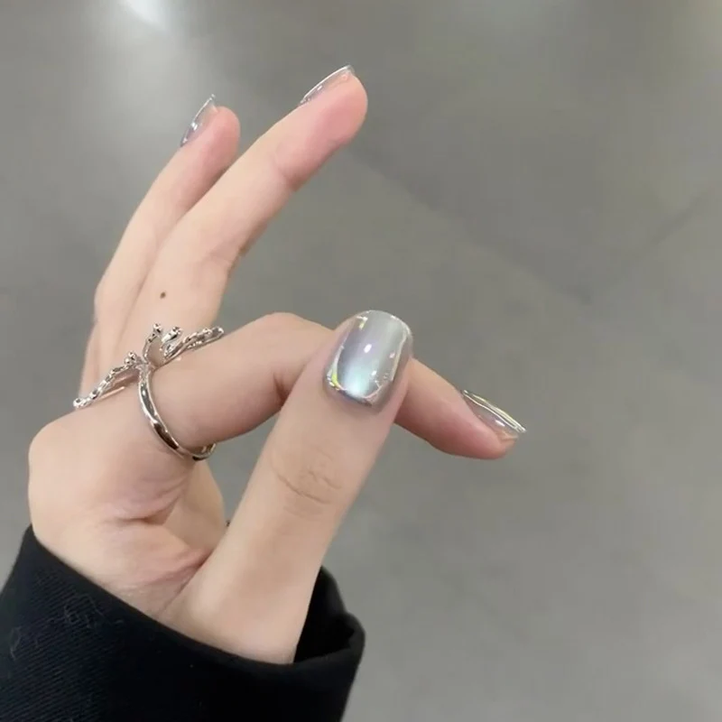 Hochwertiges Transparentes Press-On Nagelset Karnz