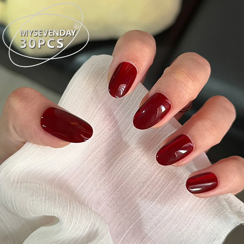 Glänzendes rotes Press-On-Nagelset Karnz