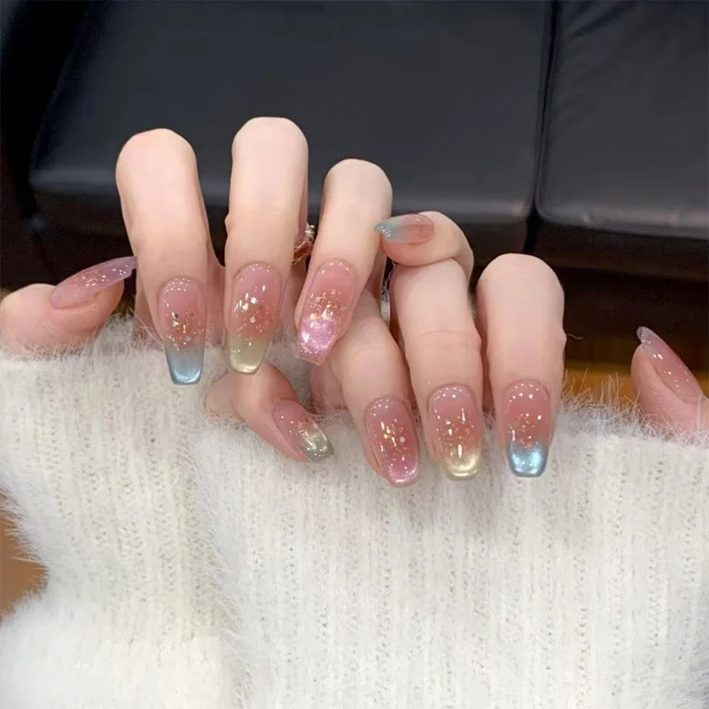 Glänzendes Ombre Press-On Nagelset Karnz