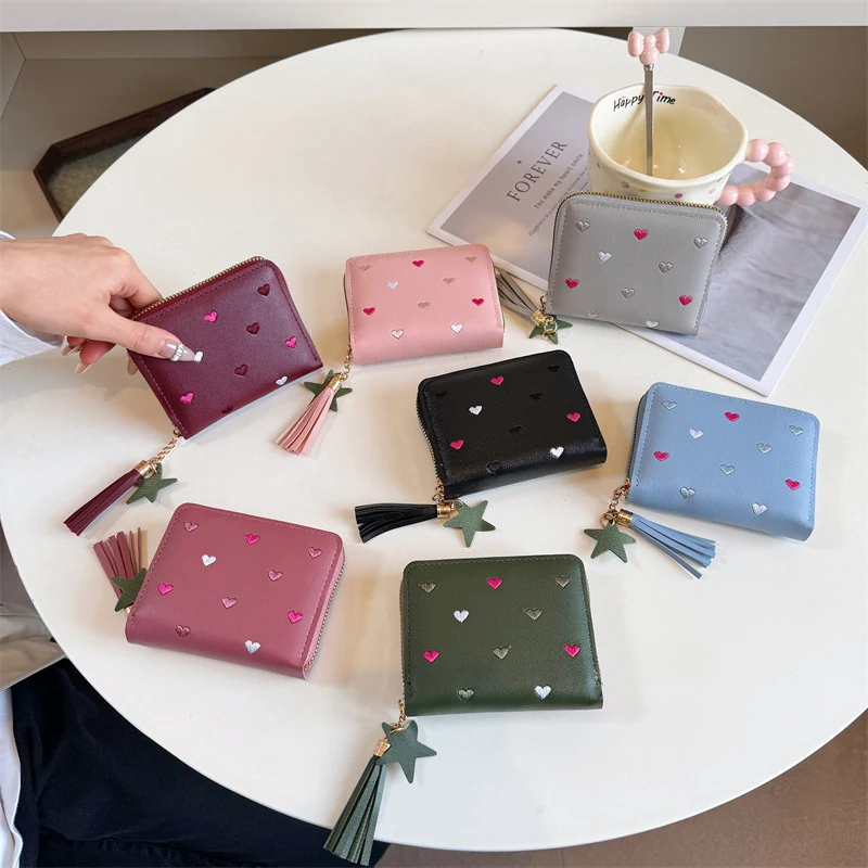 Compact Heart Patterned Zip Wallet