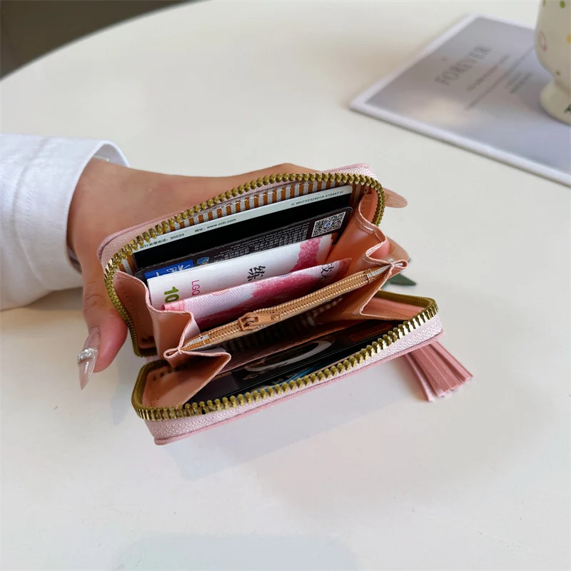 Compact Heart Patterned Zip Wallet