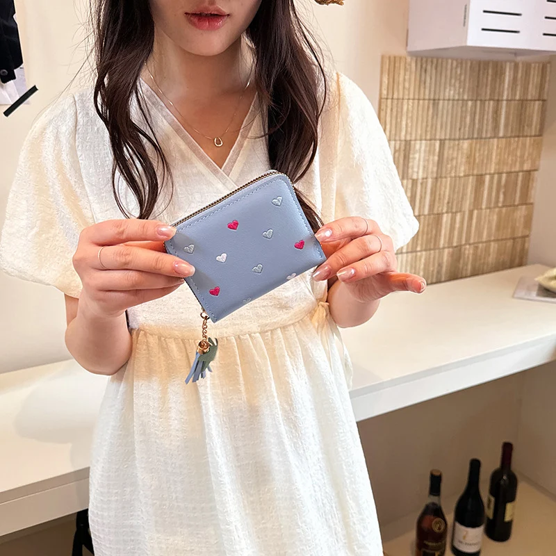 Compact Heart Patterned Zip Wallet