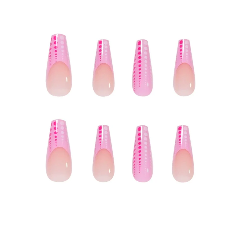 Kunstvolle Nagelkunst mit Gradient- und Punkt-Design Karnz