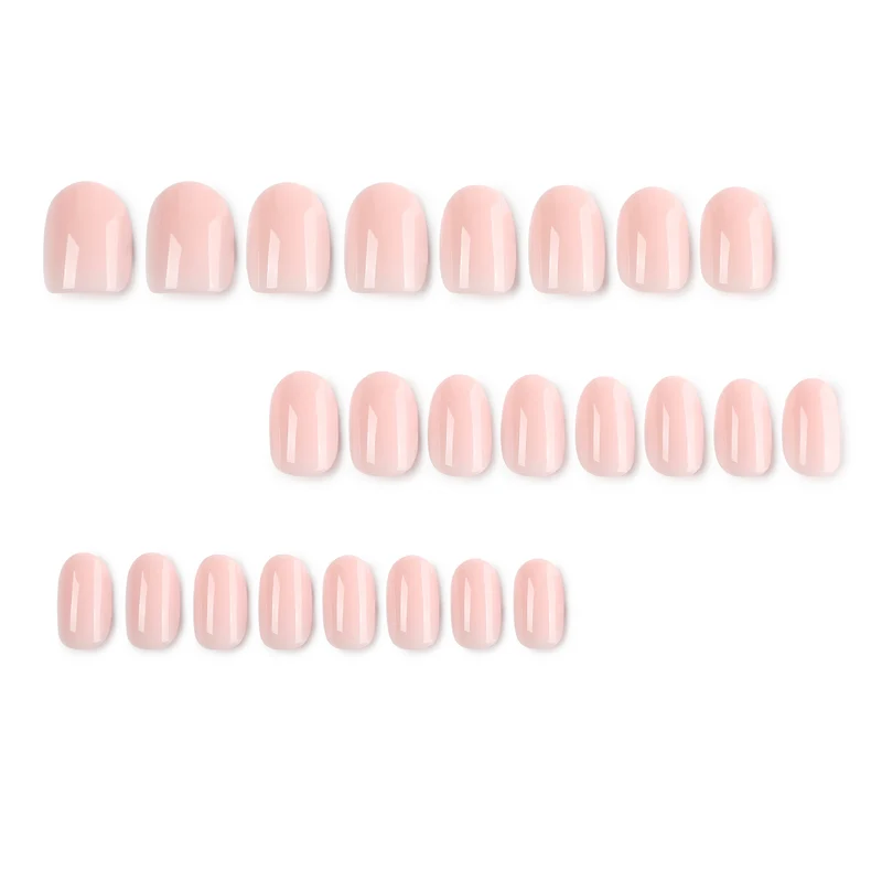 Kunstvolle Nagelkunst mit elegantem Glanz Karnz