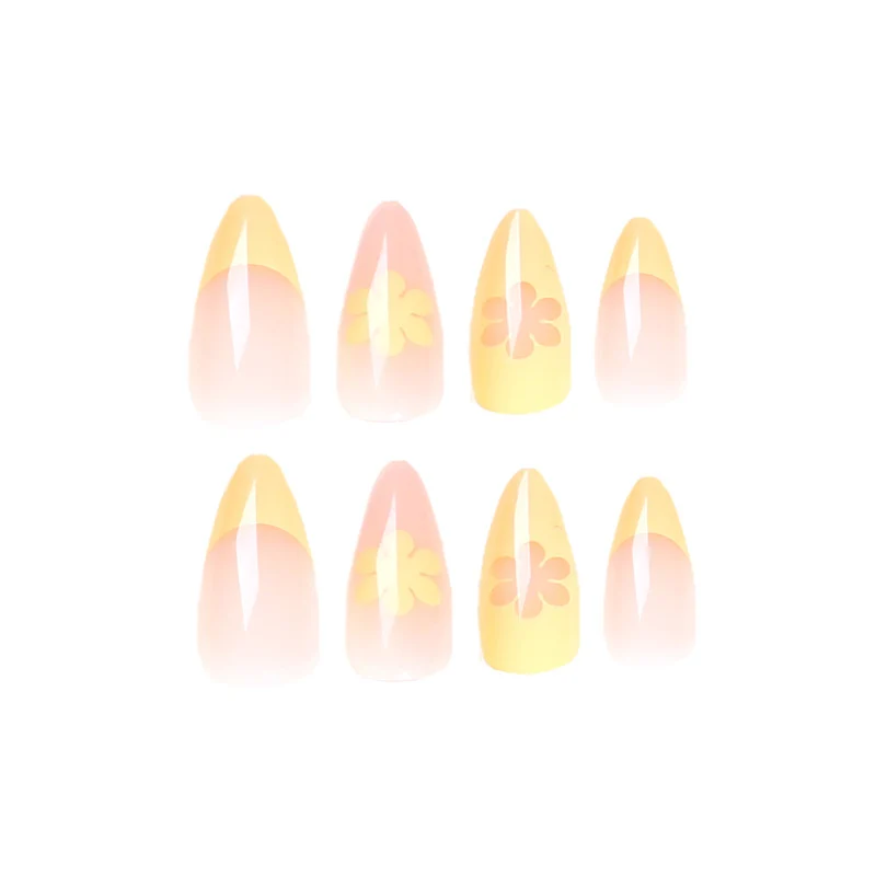 Kunstvolle Gel-Nägel mit floralen Designs Karnz