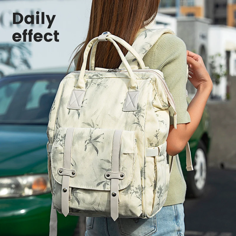 Stylischer Blumendruck Rucksack Karnz