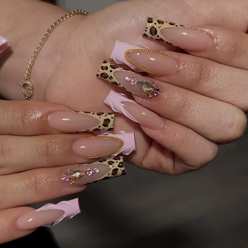 Elegant Stiletto Nail Art Extensions with Leopard Print Stornfield