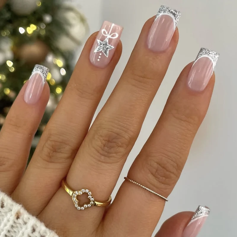Elegant Holiday-Themed Nail Art Extensions Stornfield