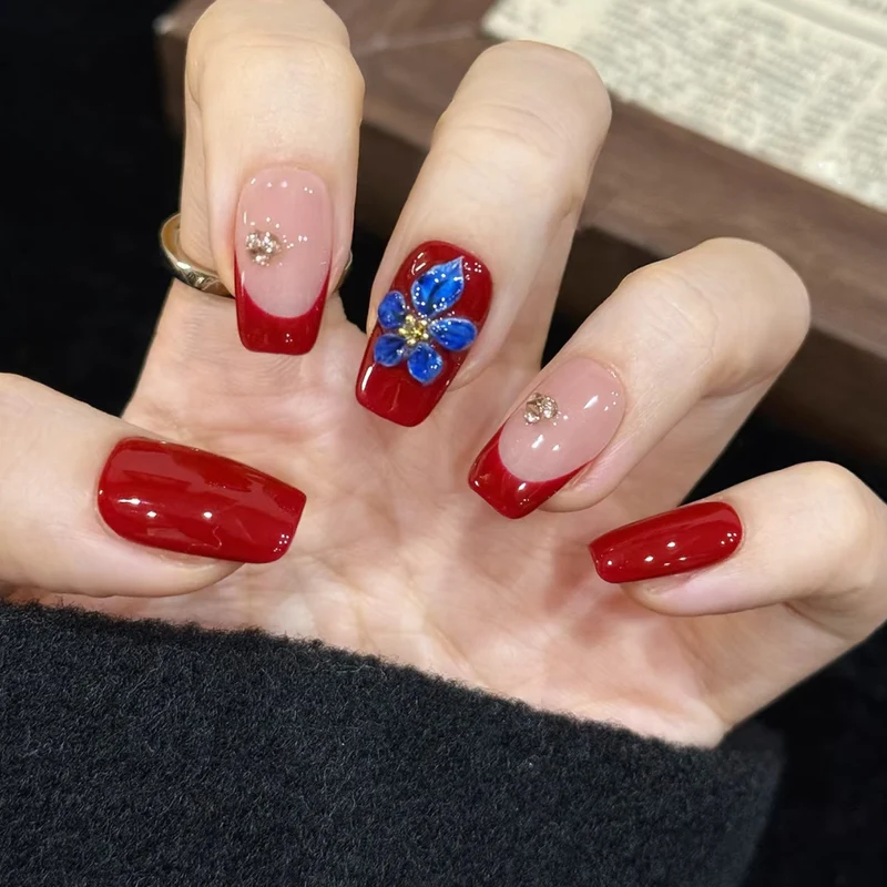 Elegant Floral Accent Gel Nail Art Extensions Stornfield
