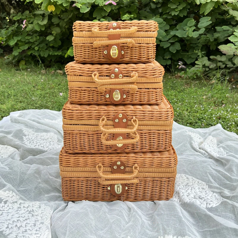 Vintage Rattan Aufbewahrungstruhe Karnz