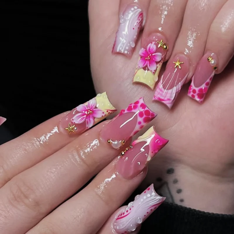 Artistic Floral Nail Art Set Stornfield