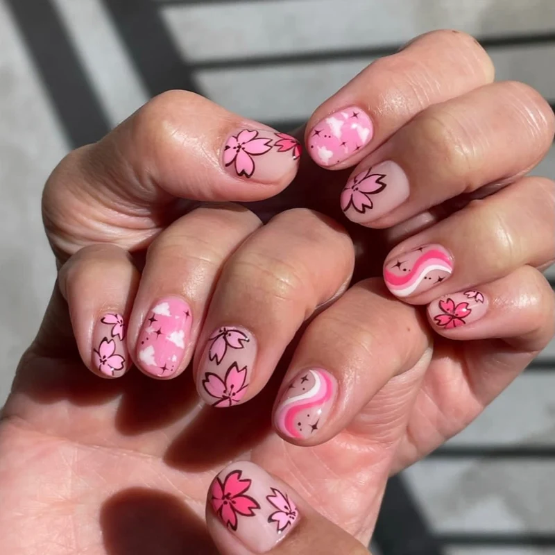 Artistic Floral Nail Art Kit Stornfield