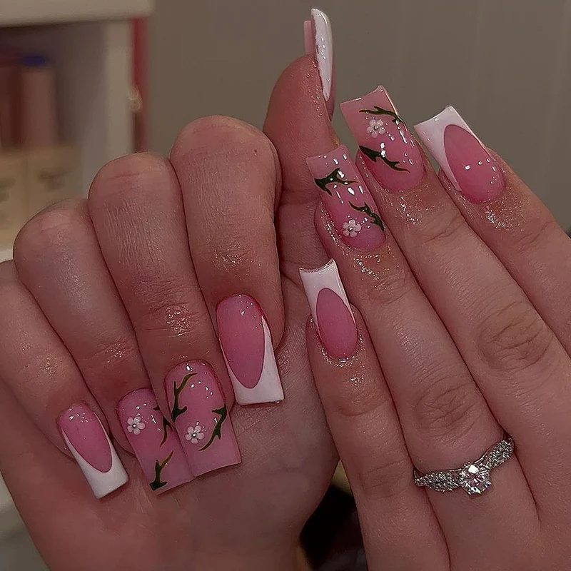 Artistic Floral Acrylic Nail Set Stornfield
