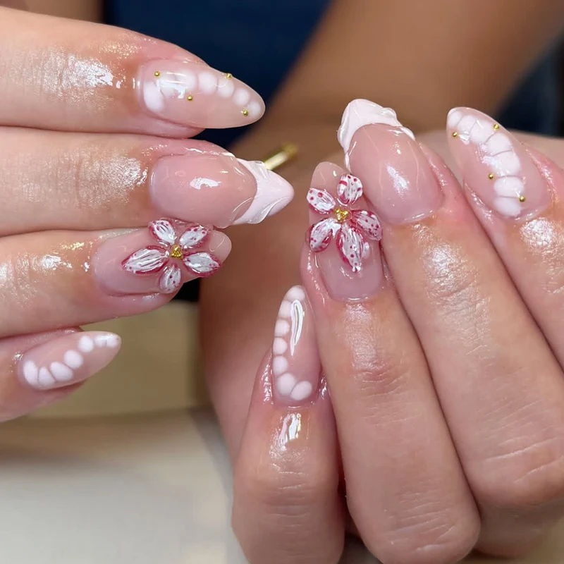 Artistic Floral Accent Nail Art Set Stornfield