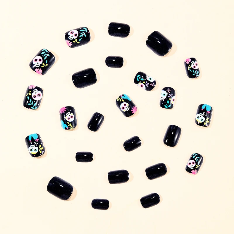 Artistic Nail Art Stornfield