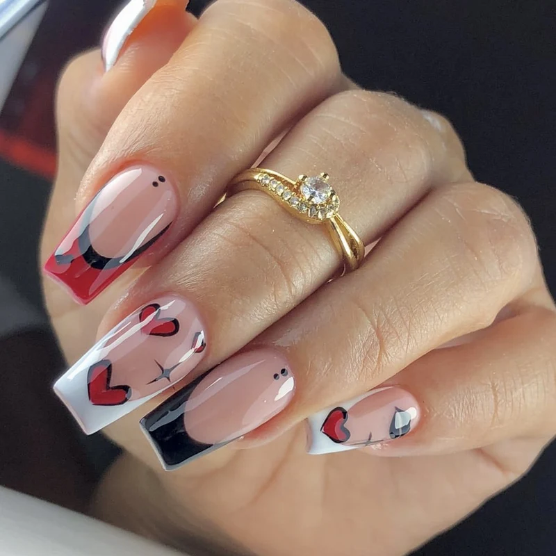 Artistic Heart-Accent Nail Art Extensions Stornfield