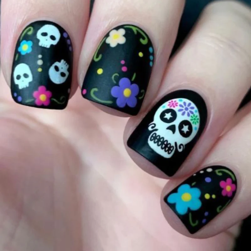 Artistic Halloween-Themed Nail Art Stornfield