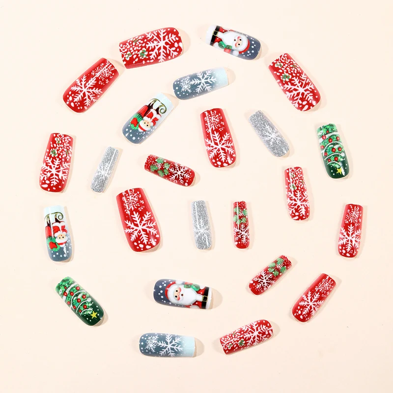 Christmas-Themed Decorative Nail Art Stornfield