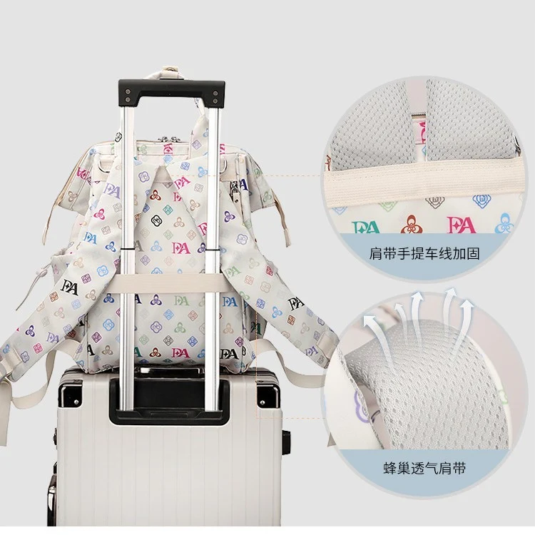 Vielseitiger Floral-Rucksack Karnz