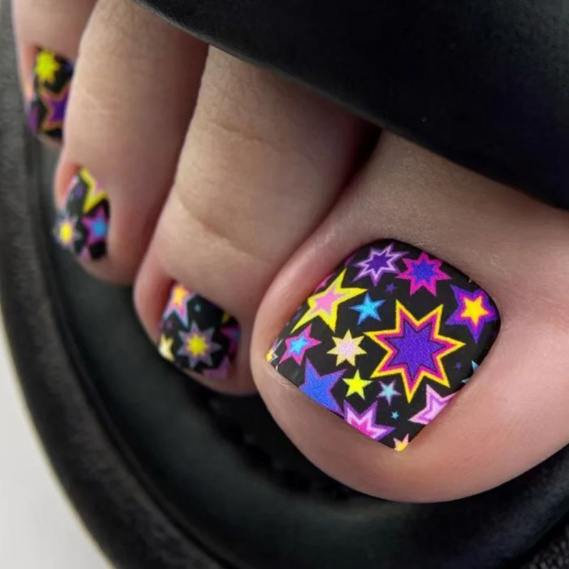Cat-Themed Pedicure Nail Art Stornfield
