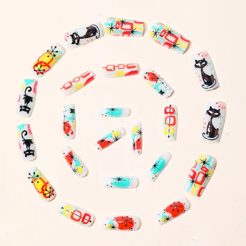 Artistic Abstract Nail Art Set Stornfield