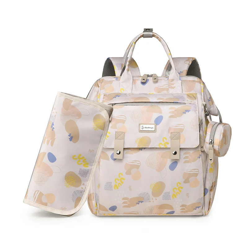 Vielseitiger multifunktionaler Wickel- und Reise-Rucksack Karnz