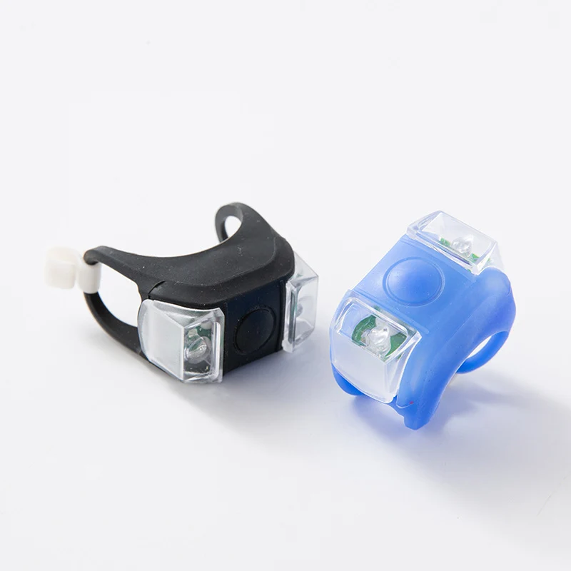 Silicone frog light with double LED for bicycles