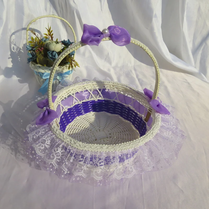 Decorative Lace Trimmed Wicker Basket Stornfield