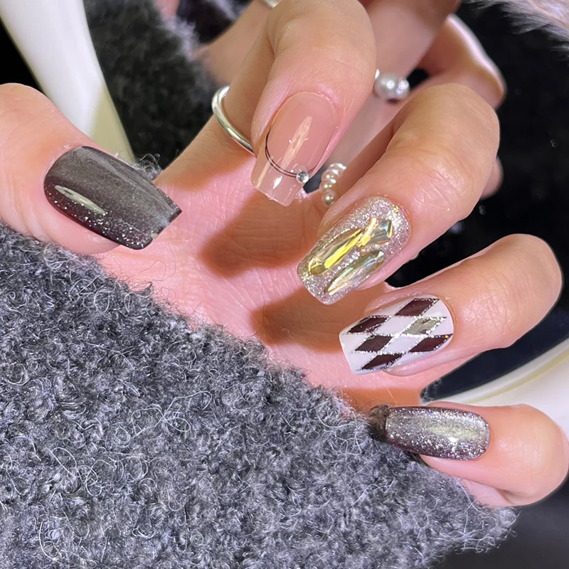 Glossy Decorative Press-On Nails Set Stornfield