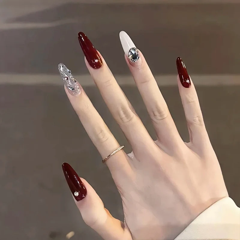 Glossy Decorative Press-On Nails Set Stornfield