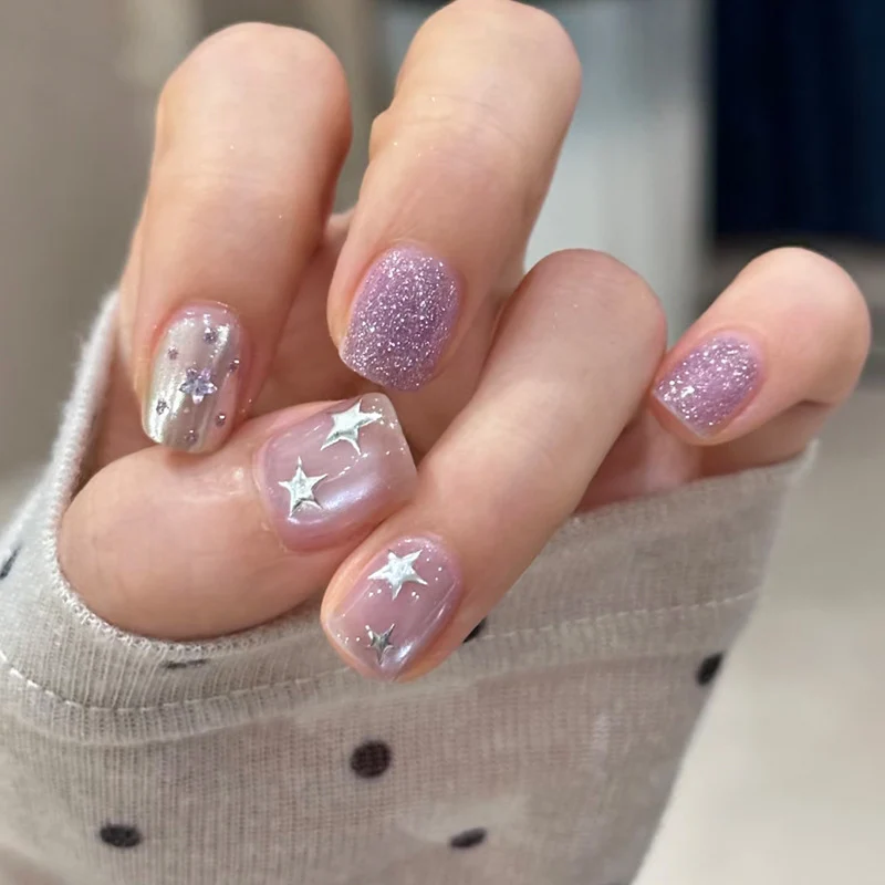 Glittery Star-Embellished Press-On Nails Stornfield