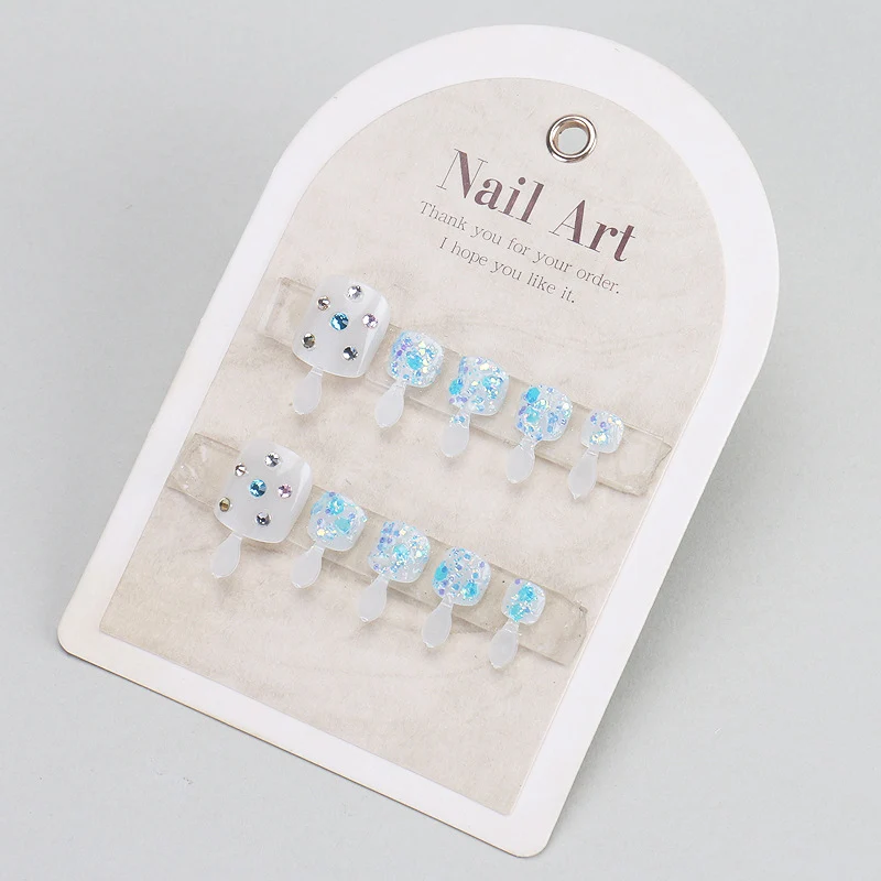 Glittering Press-On Nail Art Set Stornfield