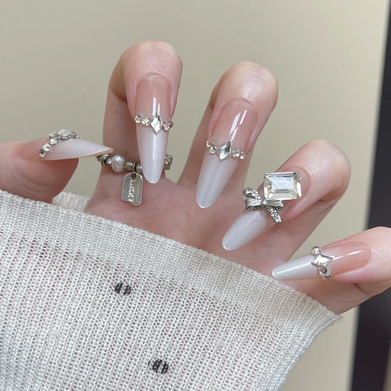 Glamorous Stiletto Press-On Nail Set with Rhinestone Embellishments Stornfield