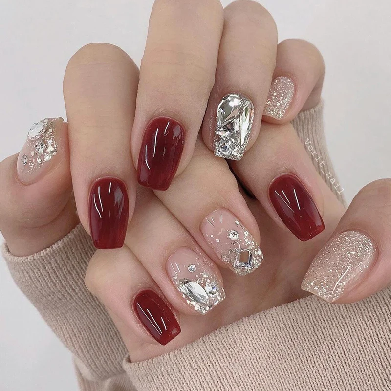 Glamorous Rhinestone Nail Art Stornfield