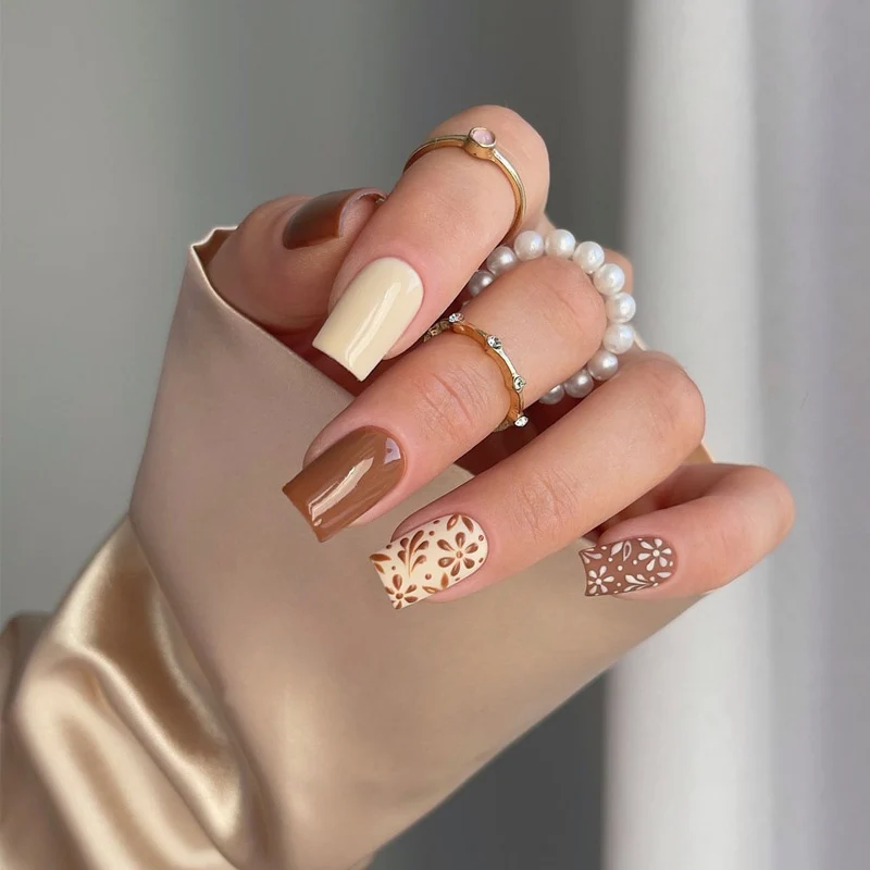 Glamorous Rhinestone Nail Art Stornfield