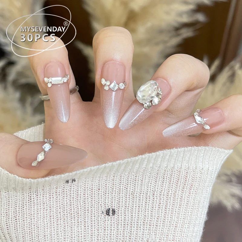 Glamorous Rhinestone-Embellished Press-On Nail Set Stornfield