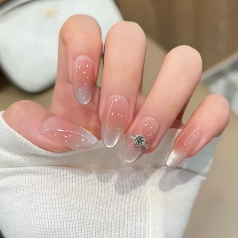 Glamorous Press-On Nail Set with Rhinestone and Glossy Finish Stornfield